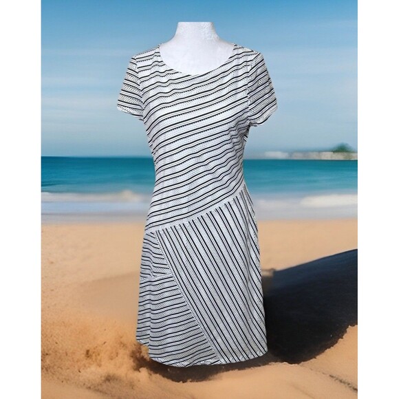 Marc New York White & Black Mesh Stripe Short Sleeve Lined Shift Dress Sz 8 NWT - Picture 1 of 10